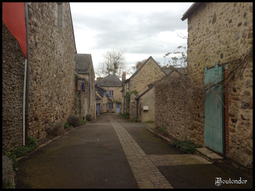 Sainte-Suzanne -2- (Mayenne 53)