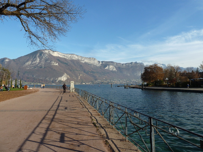 Au bord du lac