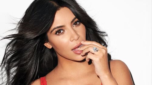 Kim Karda­shian annule un gala en l'honneur de son père