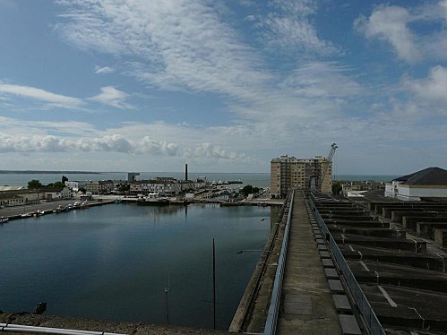 Bassin de St Nazaire vu de la terrasse de la base sous mar
