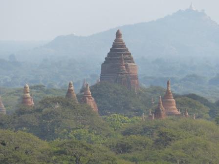 Bagan visité en vélo électrique 