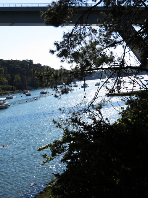 Sur le sentier côtier vers l'amont