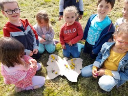 Maternelle classe dehors en mai 