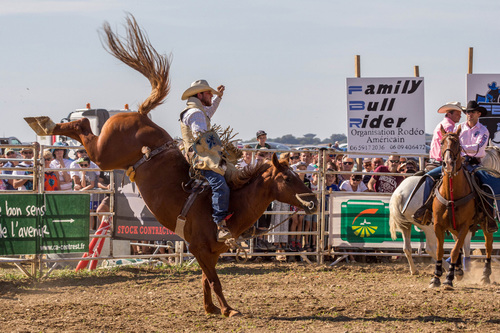 BRONC RIDING