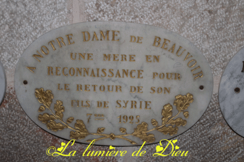 Moustiers Sainte Marie : La chapelle Notre-Dame de Beauvoir