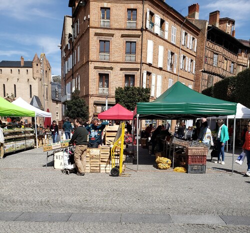 Marché De Pâques dans la cité épiscopale 