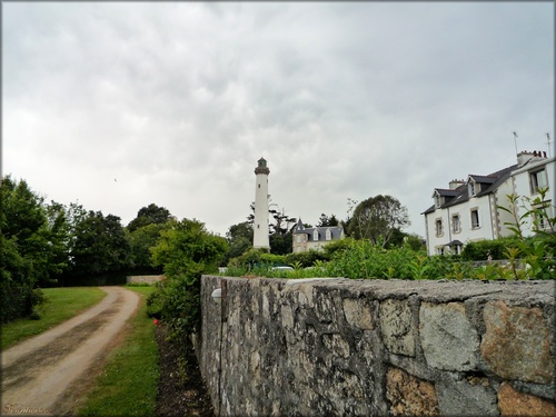 Photo du phare de Bénodet ou feu de la Pyramide