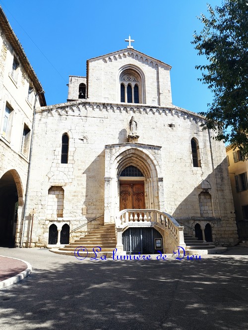 Grasse, la cathédrale Notre-Dame du Puy