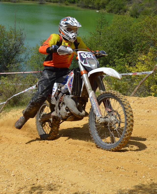 Blog de sylviebernard-art-bouteville : sylviebernard-art-bouteville, 29ème Enduro des Coteaux Charentais . Châteauneuf-sur-Charente 4.05.2014 (N°8)