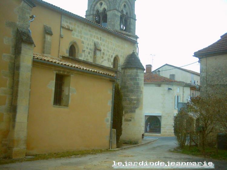 Église Saint-Germain a Auros (gironde) une très belle èglise