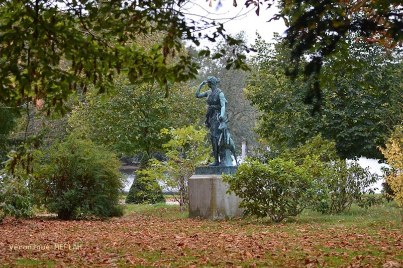 Rambouillet : Artémis en automne 