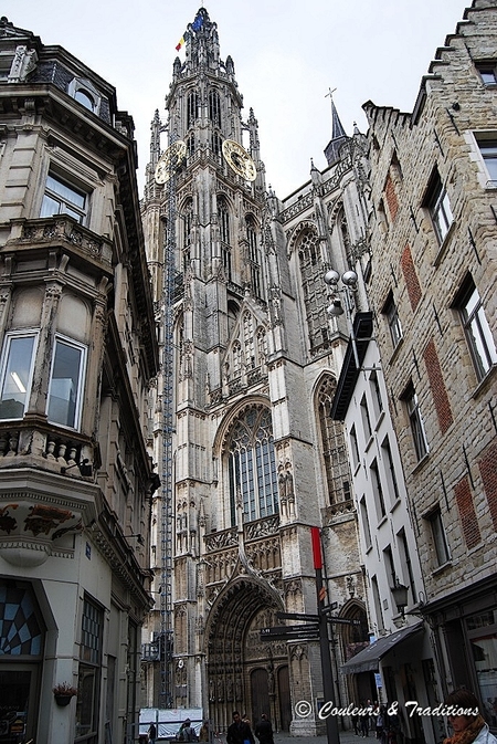  Anvers, grand place