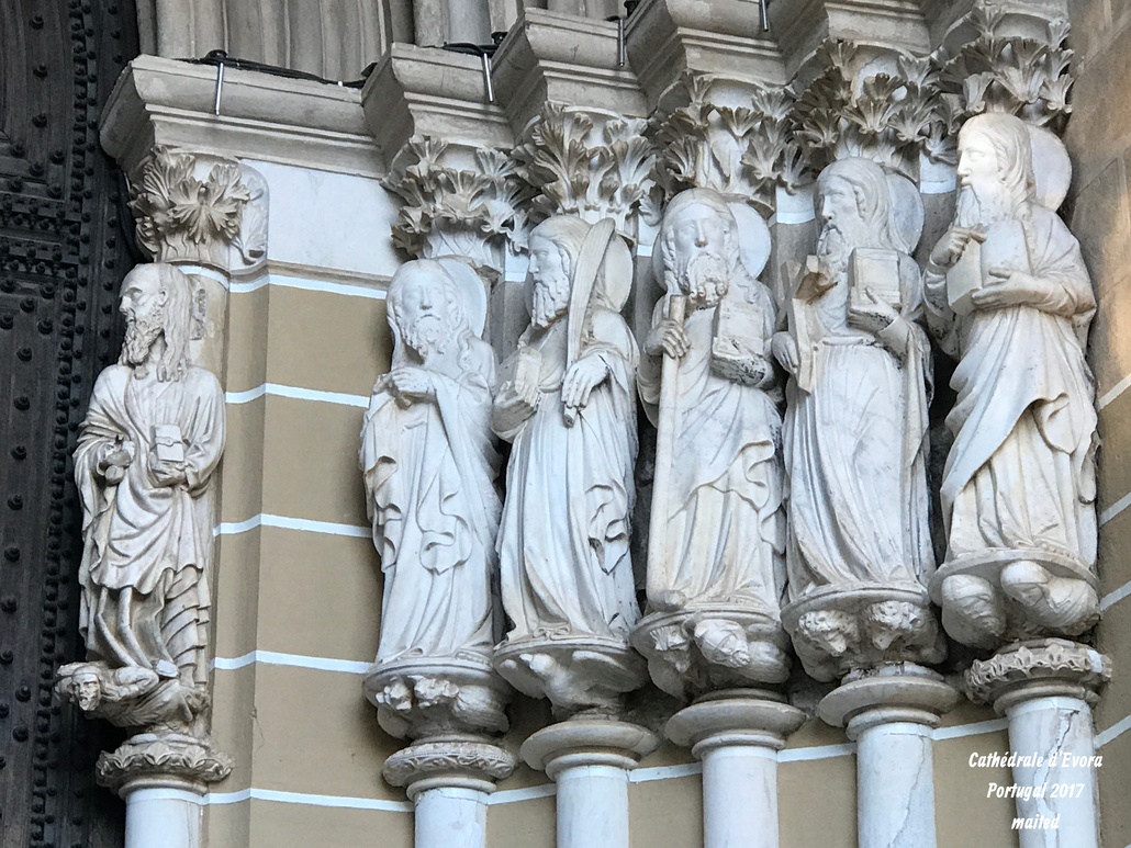 Représentation des apôtres/Cathédrale-basilique Notre-Dame-de-l'Assomption d'Évora/Portugal 2017 - 1