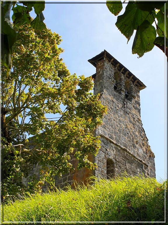 950 - Arrêt en Presqu’île de Laussac à Thérondels en Aveyron (12)