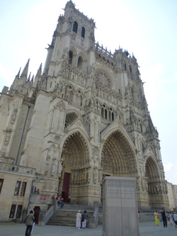  AMIENS, LA CATHEDRALE ET LES HORTILLONNAGES