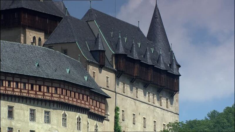 Le château de Karlstein  ET Konopiště château de chasse