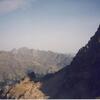 Du sommet du pic Peyreget (2487 m), le petit pic du Midi d'Ossau et le massif de Sesques