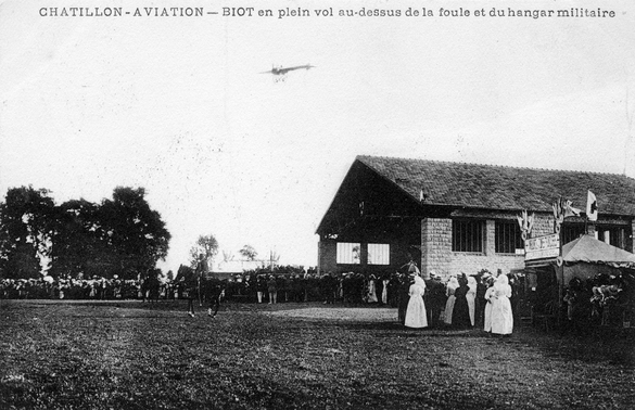 Jean Millot, Président d' "Images en Châtillonnais"  a présenté la fête de l'aviation qui  eut lieu à Châtillon sur Seine en 1913