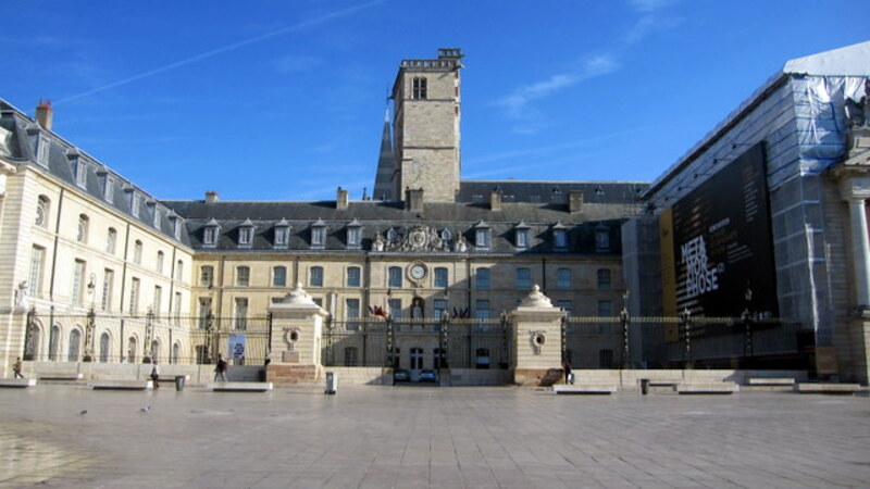 Hotel de ville