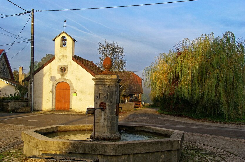 Charézier - Centre of the Jura-Village - View West.jpg
