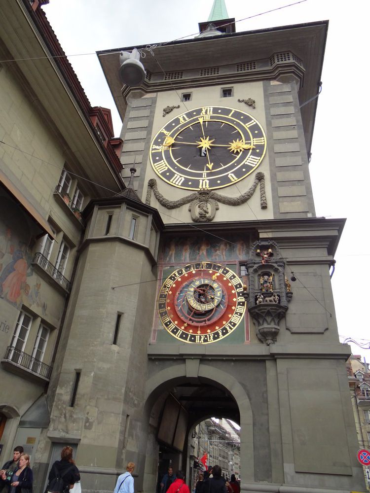 La Zytglogge ou Tour de l'Horloge, à Berne...