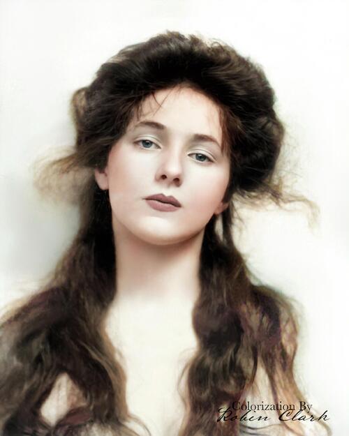 Evelyn Nesbit and Gibson girls