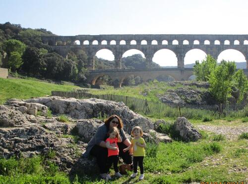 Vendredi 7 avril, J+972: Toutes au Pont du Gard!