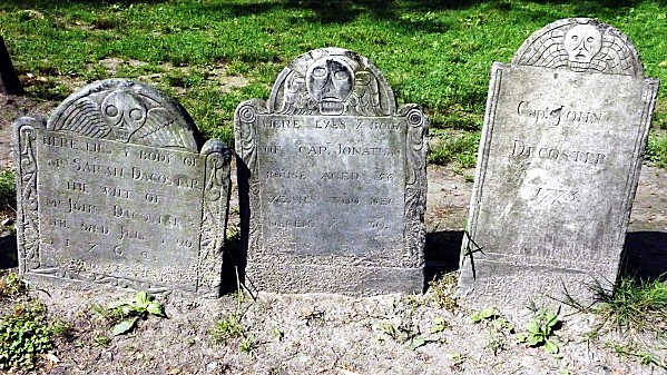 Boston Granary Burying 3 tombes