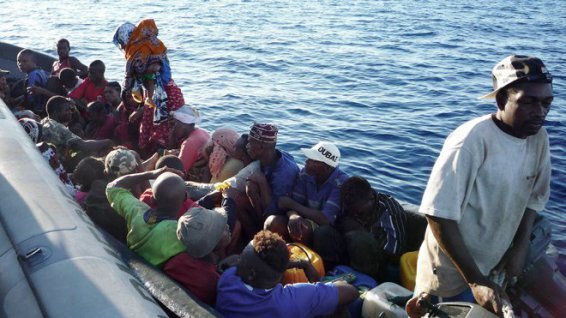 Chaque année, des milliers de migrants tentent de traverser les 70 kilomètres qui séparent l'île d'Anjouan aux Comores, du département français de Mayotte. © GENDARMERIE NATIONALE / AFP