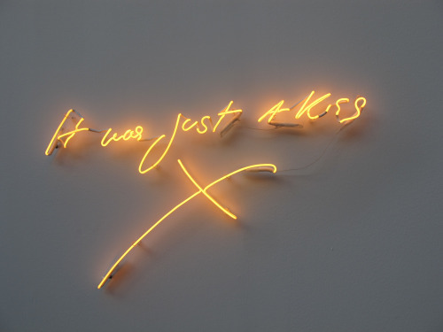 Image de kiss, light, and neon