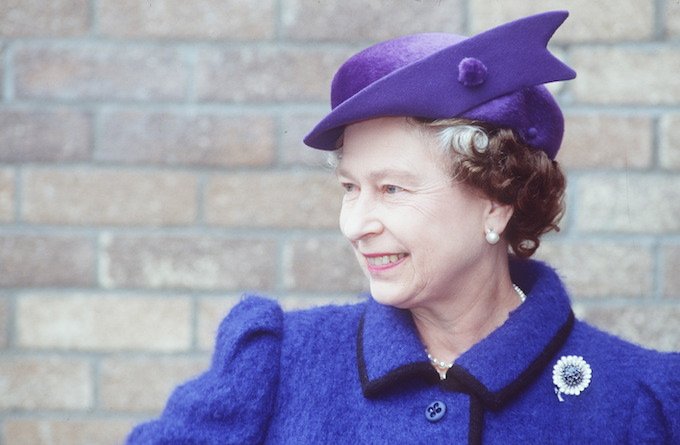 chapeaux reine Elizabeth II