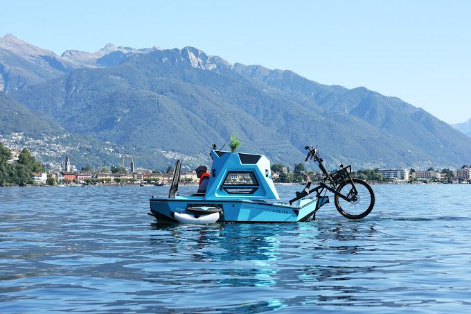 BeTriton, un vélo caravane amphibie, pour les vacances...