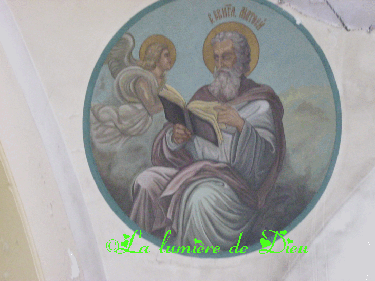 Biarritz : L'église russe ou église Saint-Alexandre-Nevsky-et-de-la-Protection-de-la-Mère-de-Dieu