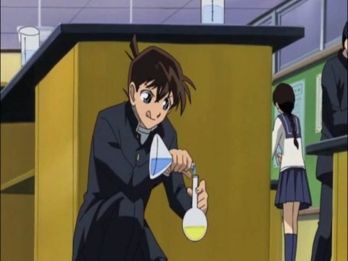 Shinichi qui fais une divertion pour sécher les cours