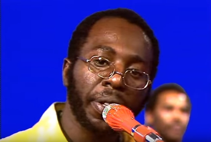 Curtis Mayfield : CD " Live Sessions At The Beat Club Studio January 19, 1972 " SB Records DP 117 [ FR ]