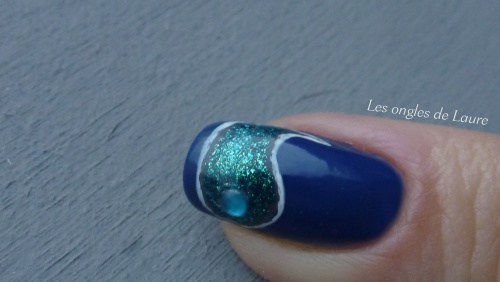 Nail Art gouttes bleues