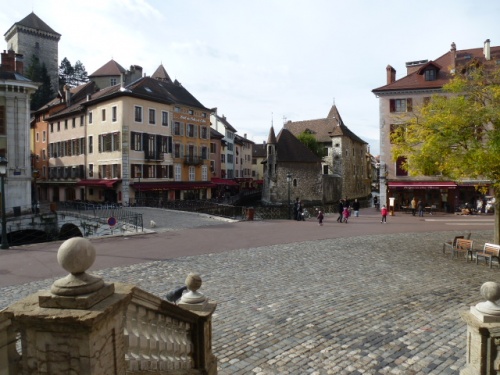       ANNECY,  LA VENISE DES ALPES