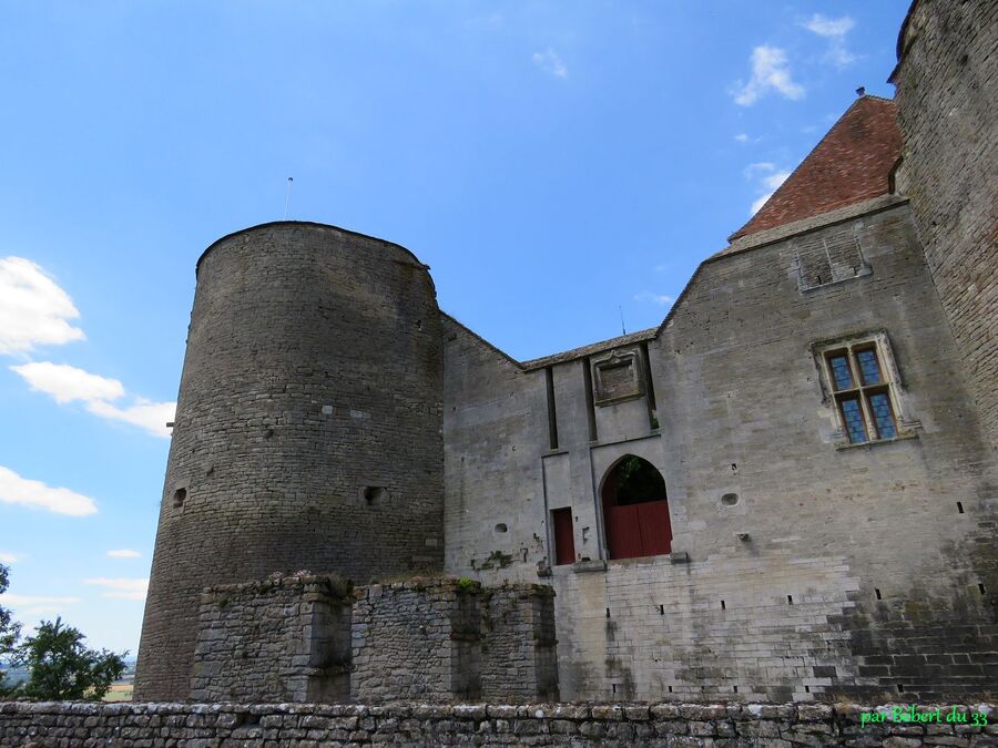 Chateauneuf en Auxois (2)
