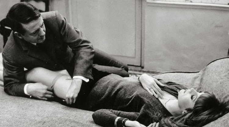Une image de La peau douce de François Truffaut avec Françoise Dorléac et Jean Dessailly.