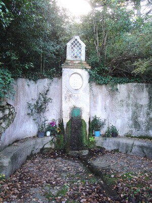 * AMÉLIE-LES-BAINS Santa Engracia et la Piscine du Mondony