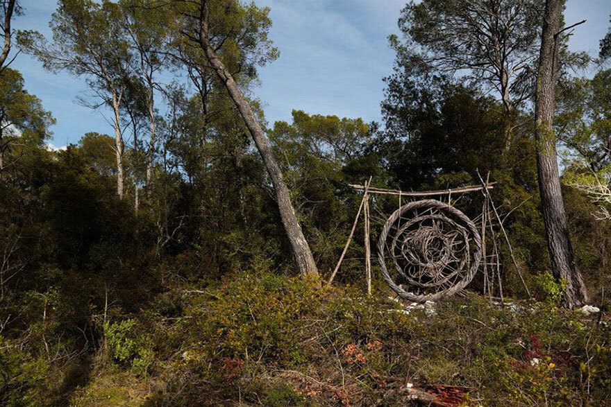 les-sculptures-forestieres-de-spencer-byles-land-art-7