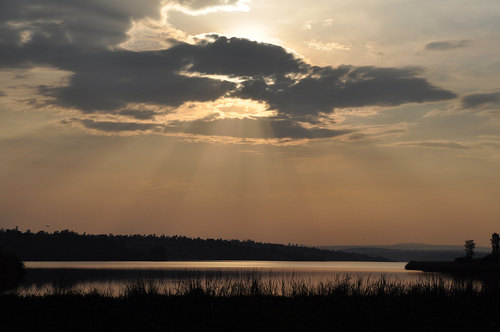 Coucher de soleil sur le lac Muhazi