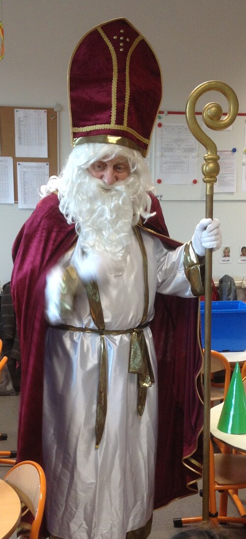 Saint Nicolas en visite à la maternelle