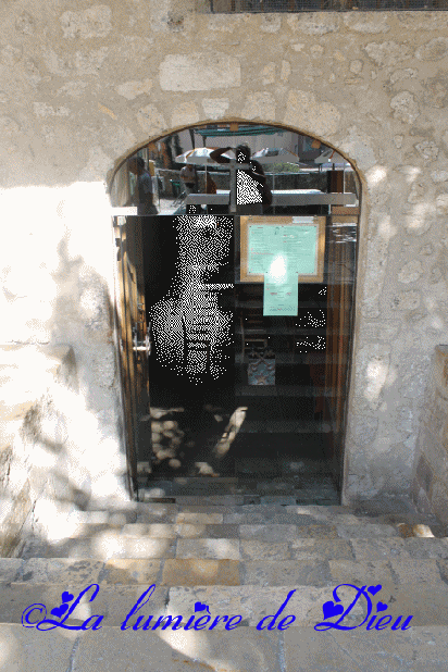 Moustiers Sainte Marie : L'église Notre-Dame de l'Assomption