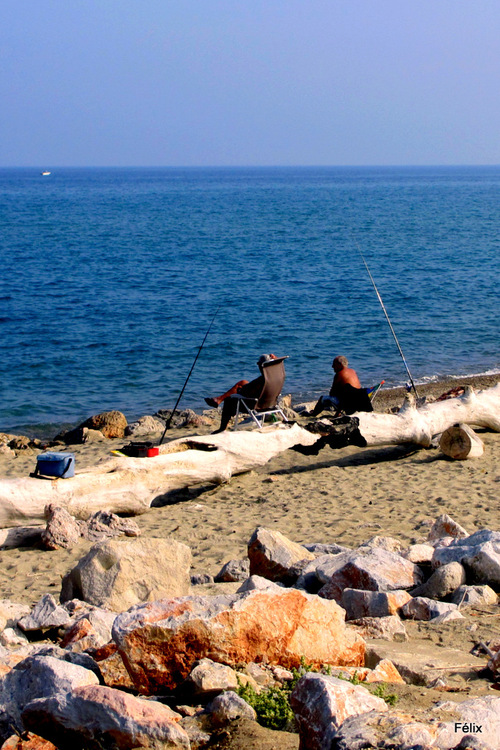 Pêcheurs en bord de plage