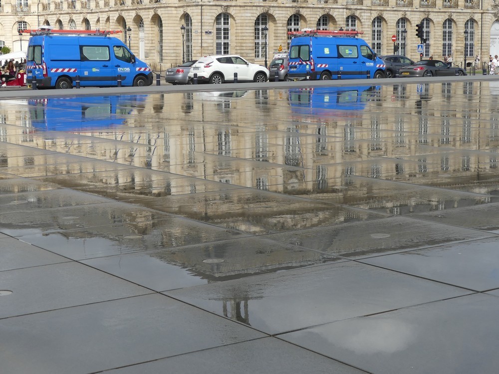 Les trois phases du miroir d'eau à Bordeaux...