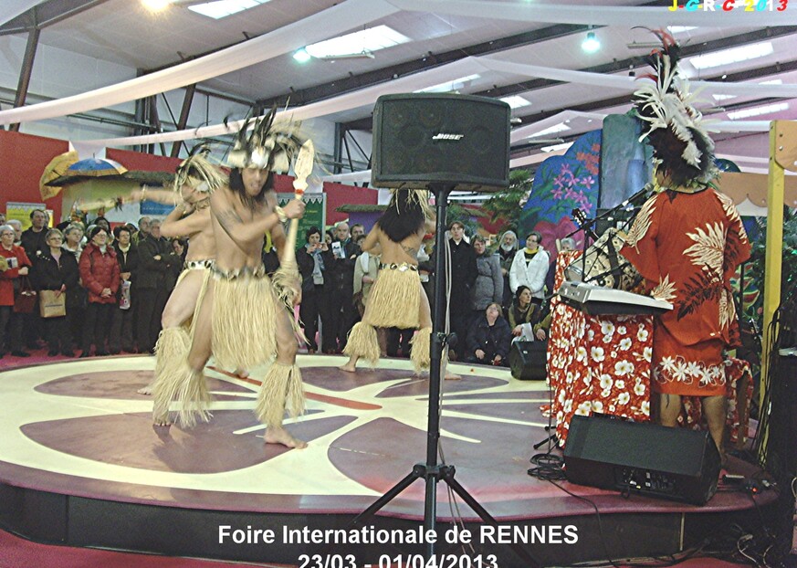 FOLKLORE DES ILES   04/04/2013  