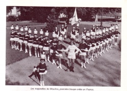 LES MAJORETTE DES ANNEE 1900