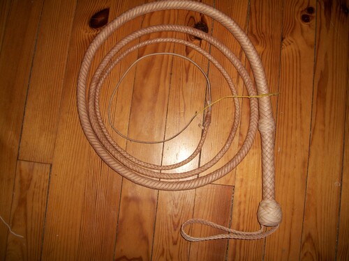 10 ft indy cowhide bullwhip (suite)