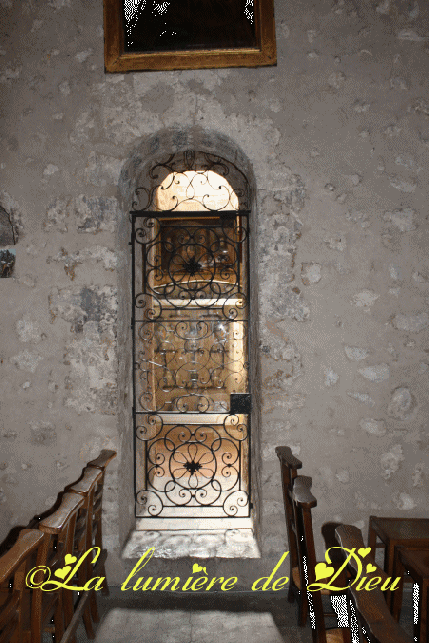 Moustiers Sainte Marie : L'église Notre-Dame de l'Assomption